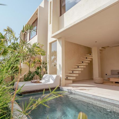 Olea Villas Resort Kuta  エクステリア 写真