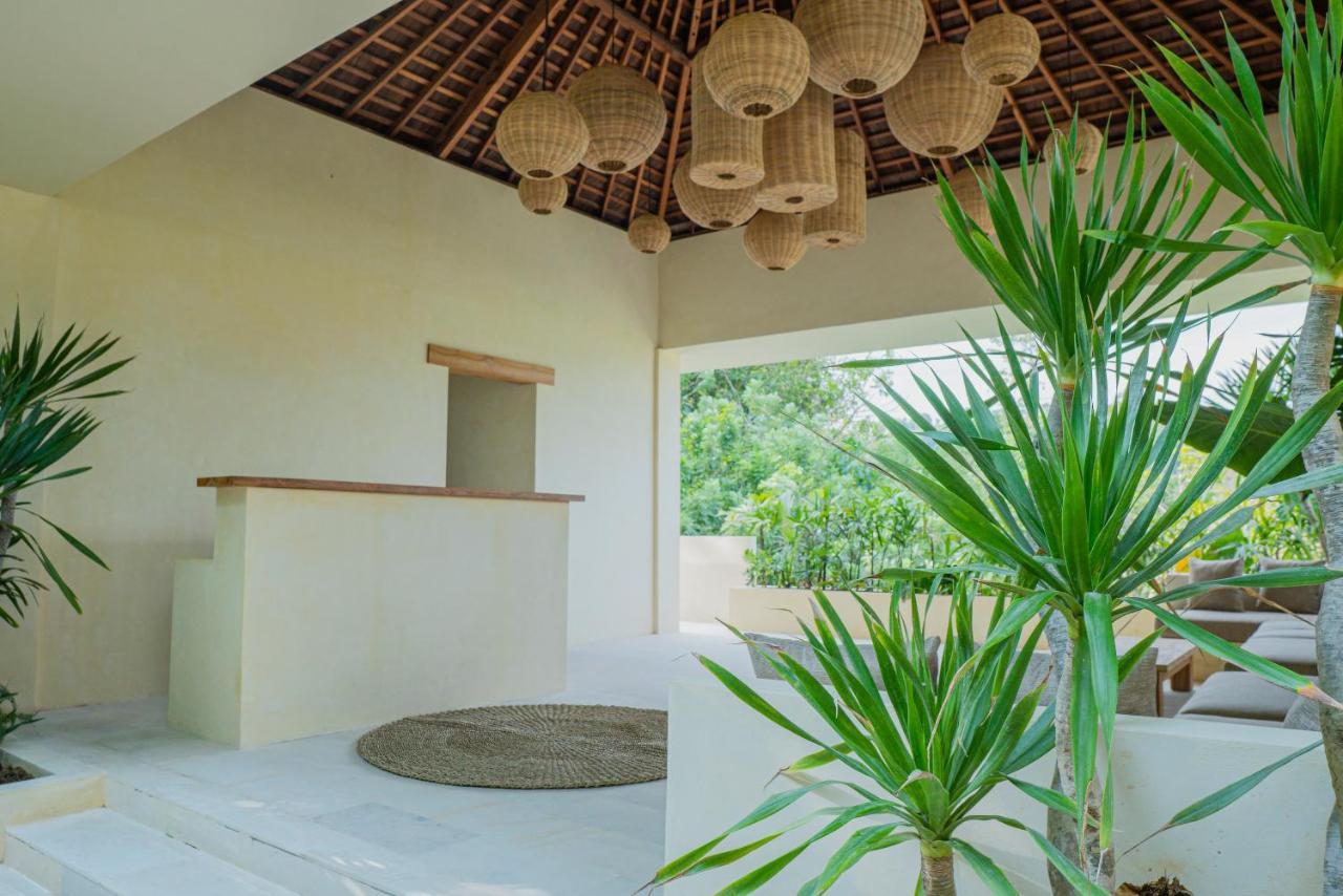 Olea Villas Resort Kuta  エクステリア 写真