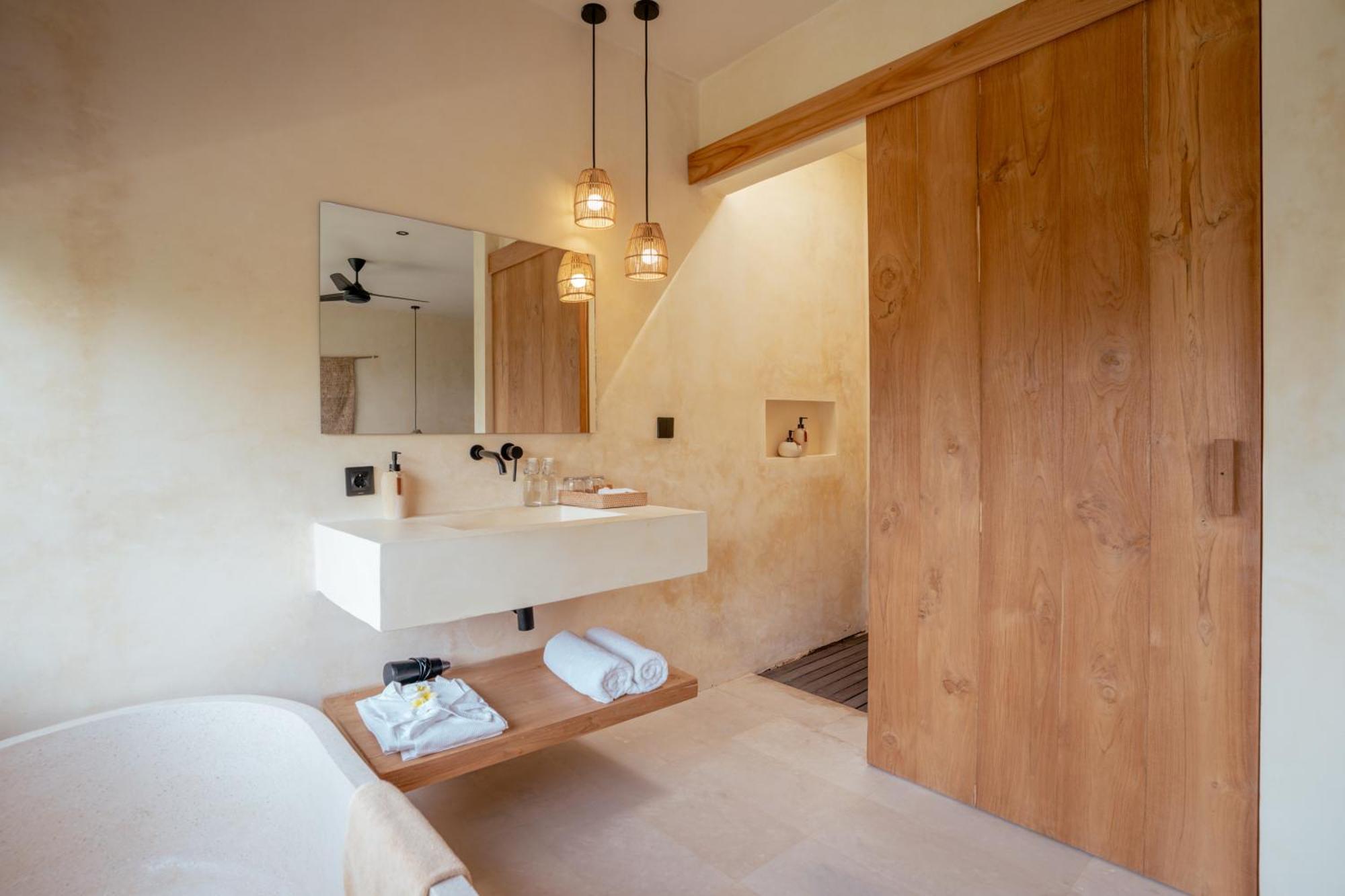 Olea Villas Resort Kuta  エクステリア 写真